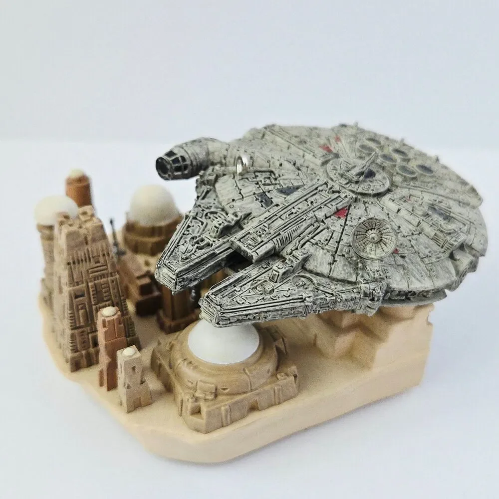 Star Wars Hallmark Keepsake Ornament Millennium Falcon The Adventure Begins